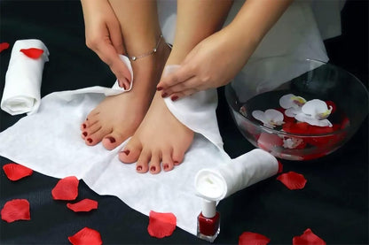 LA PERLA TECH 200 Sheets Disposable Manicure and Pedicure Towel Wood Pulp Super Absorbent Towels size 28cm cm X 58cm.